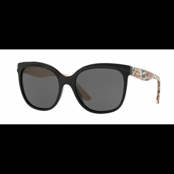 Burberry Accessories - Burberry Sunglasses